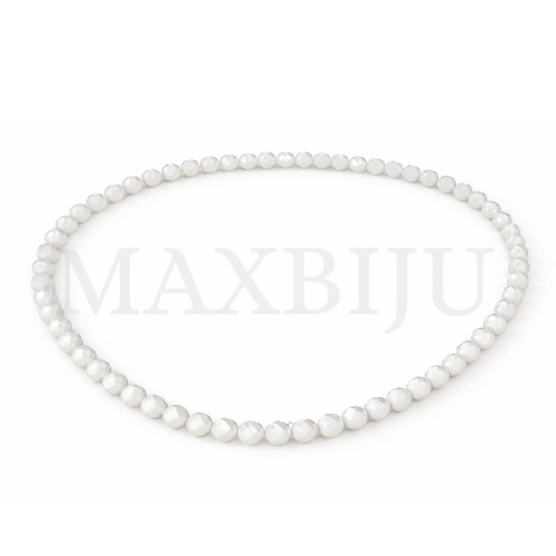 Faceted glass beads – 10mm.