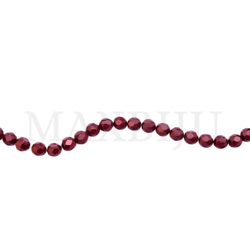 Faceted glass beads – 8mm.