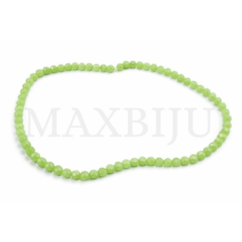 Faceted glass beads – 8mm.