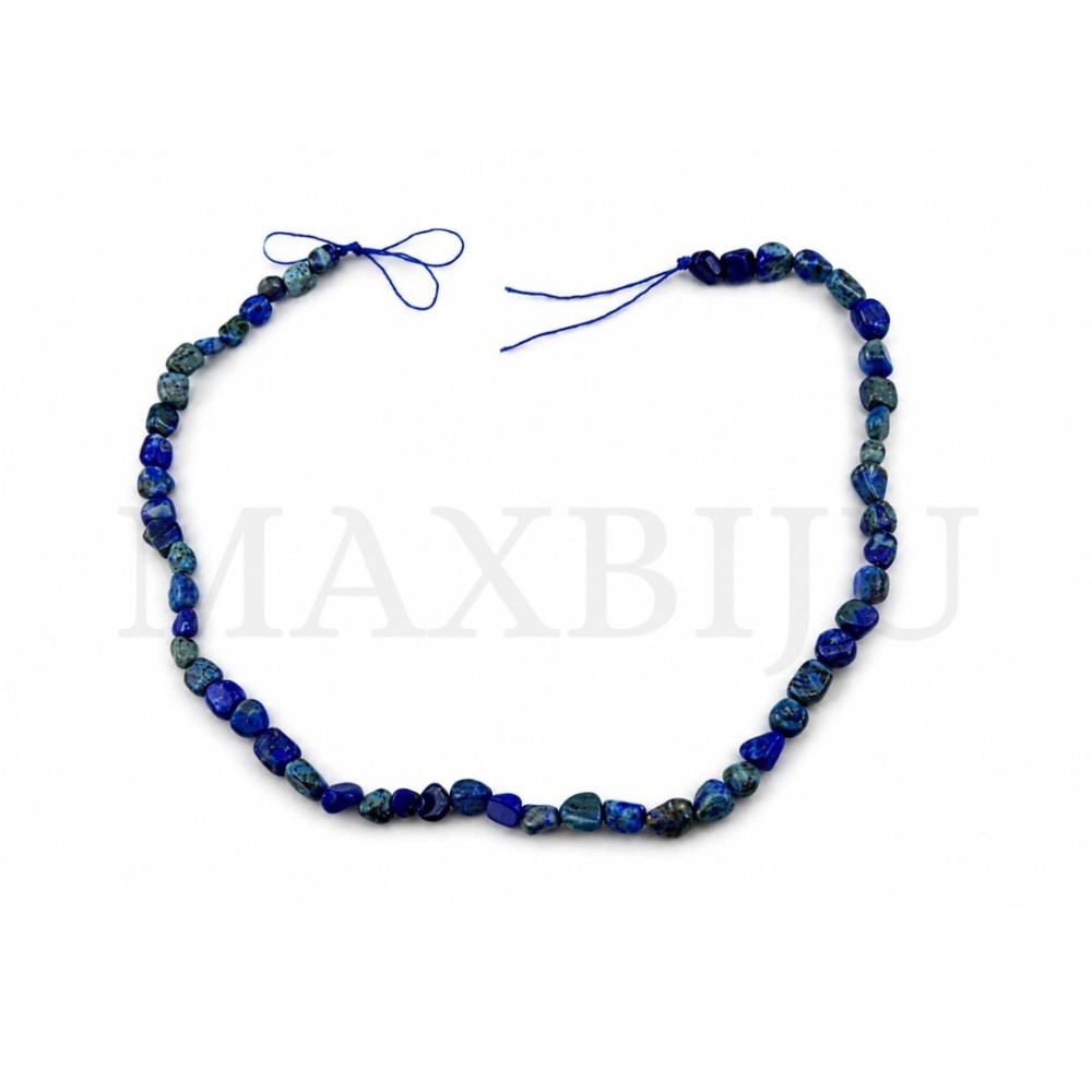 Strings of 40cm lapis lazuli.