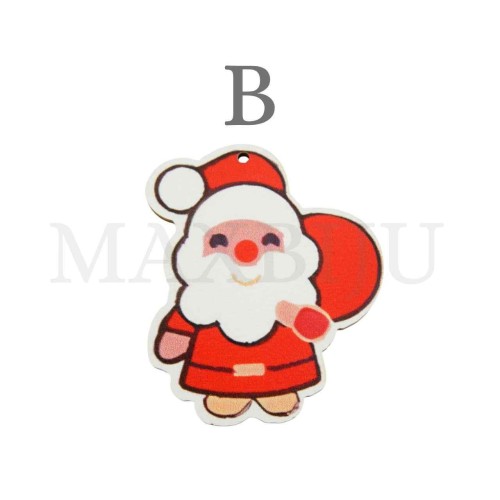 Assorted Christmas Pieces in Wood