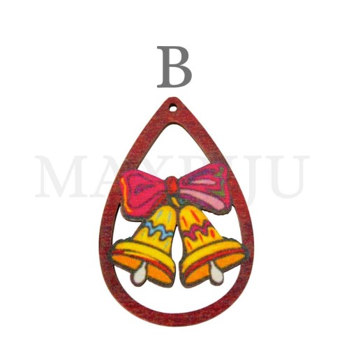 Assorted Christmas Pieces in Wood