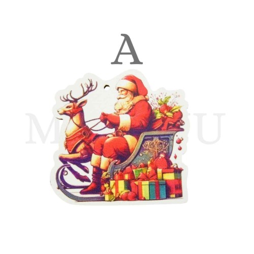 Assorted Christmas Pieces in Wood