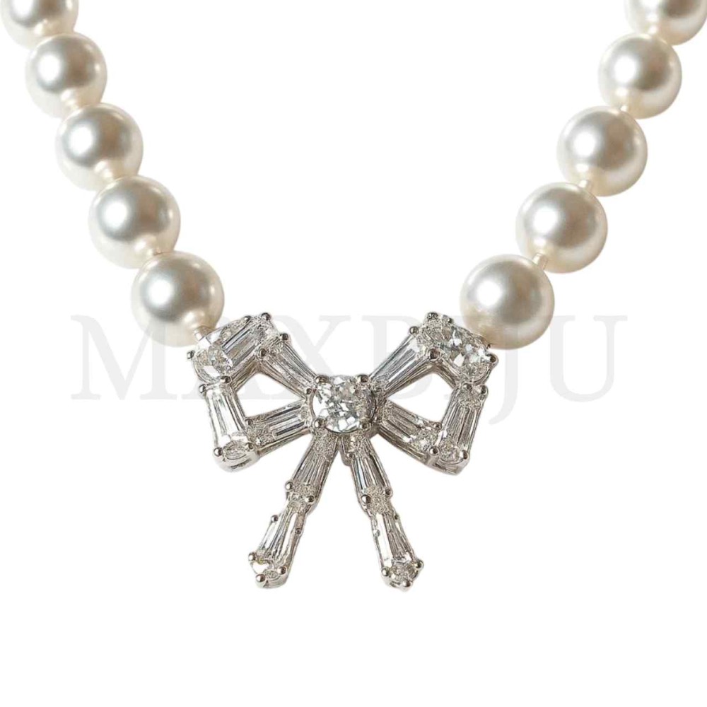 Metal Pearl Necklace Bow