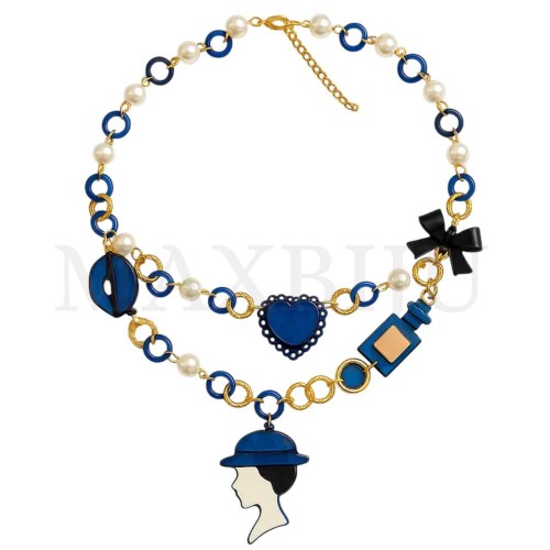 Resin Necklace - Woman with Hat