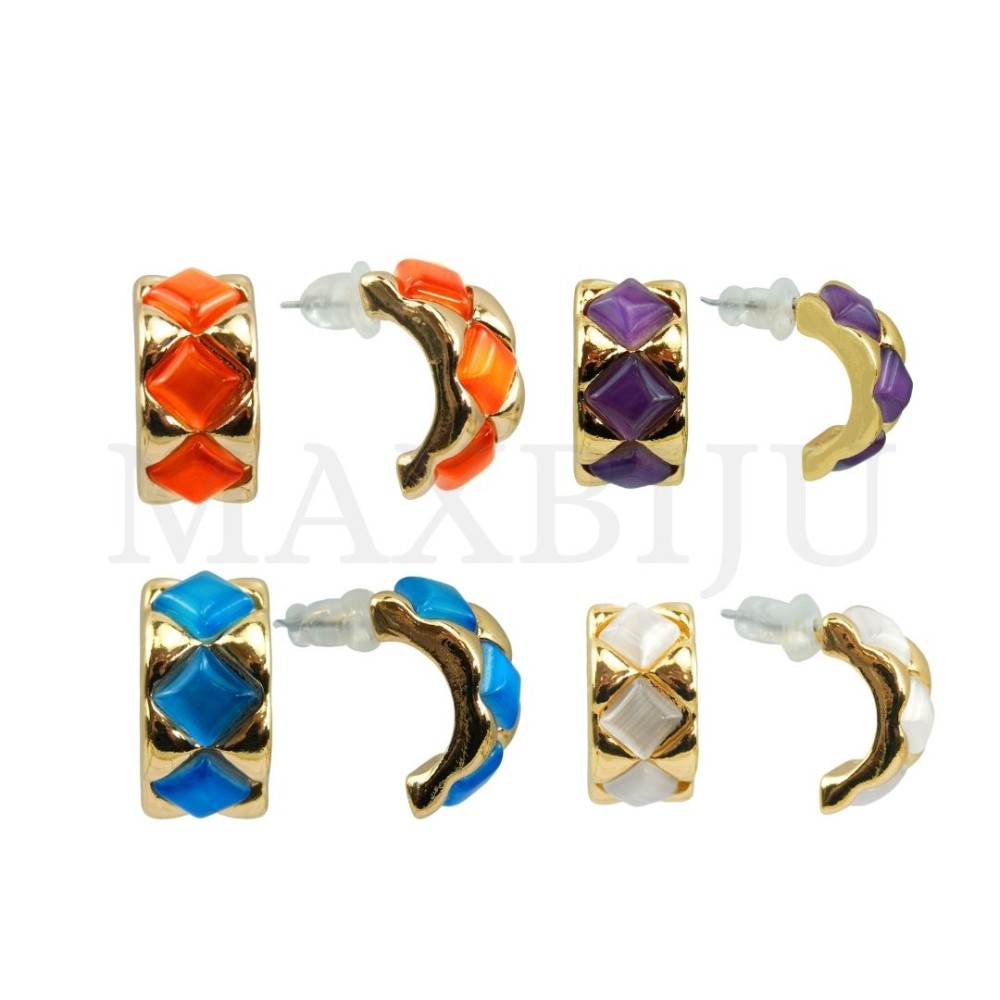 Metal and Resin Earring