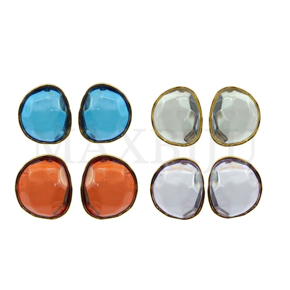 Metal and Resin Earring