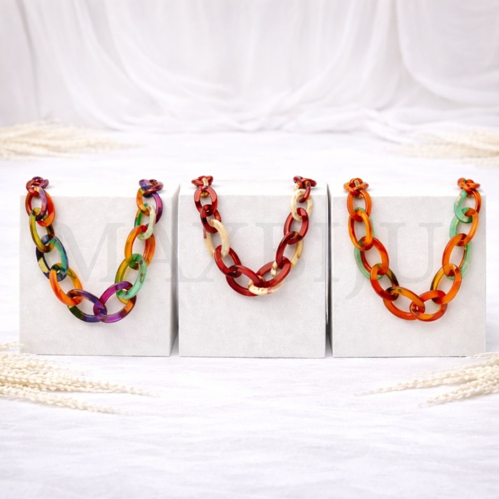 Resin Product - Necklace +/- 80cm