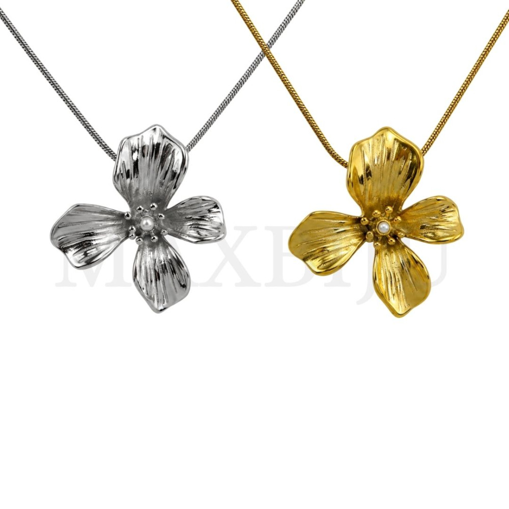 Stainless Steel Necklace - Flower 45cm.